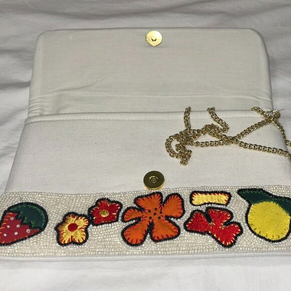 Floral Embroidered Clutch - Picture 3 of 9